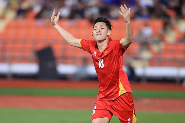Tuyển Việt Nam đấu Thái Lan: Lựa chọn tỉnh táo của HLV Kim Sang Sik