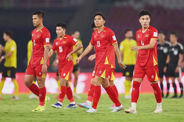 Tuyển Việt Nam đứt chuỗi bất bại kéo dài 12 năm trước Malaysia