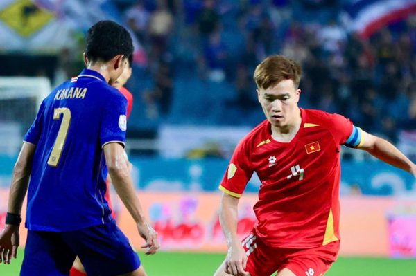 Tuyển Việt Nam sẽ ra sao nếu không có Hoàng Đức?