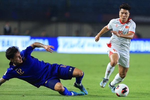Tuyển Việt Nam thua Thái Lan, hết cơ hội tranh vô địch FIFA ASEAN Cup