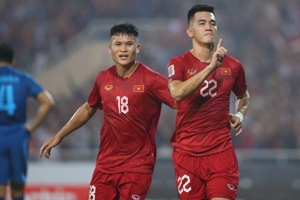 Tuyển Việt Nam: Tiến Linh không xuất sắc vẫn sáng cửa trở lại
