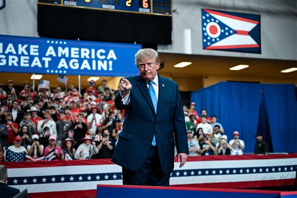 Tỷ lệ ủng hộ ông Trump sụt giảm kỷ lục trước bầu cử giữa kỳ Mỹ
