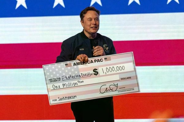 Tỷ phú Elon Musk tuyên bố tặng cổ phiếu SpaceX cho tất cả trẻ em Mỹ