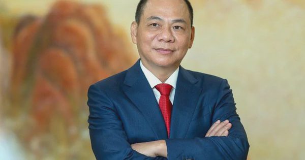 Tỷ phú Phạm Nhật Vượng bất ngờ làm điều chưa từng thấy, khiến hàng chục nghìn người "vỡ òa"