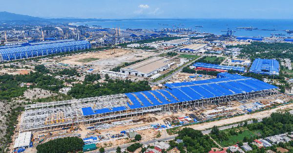 Tỷ phú Trần Đình Long đang cho xây siêu dự án 10.000 tỷ: Đã xong 70%, dùng công nghệ Đức, chuẩn bị tung "vũ khí hạng nặng" dài 100m cho đường sắt cao tốc