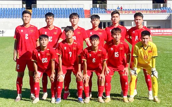 U16 Việt Nam thua Kyrgyzstan, rời Trung Quốc với 3 trận toàn thua
