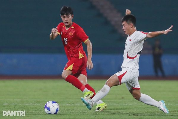 U20 Việt Nam 0-0 U20 Palestine (hiệp 1): Mục tiêu 3 điểm