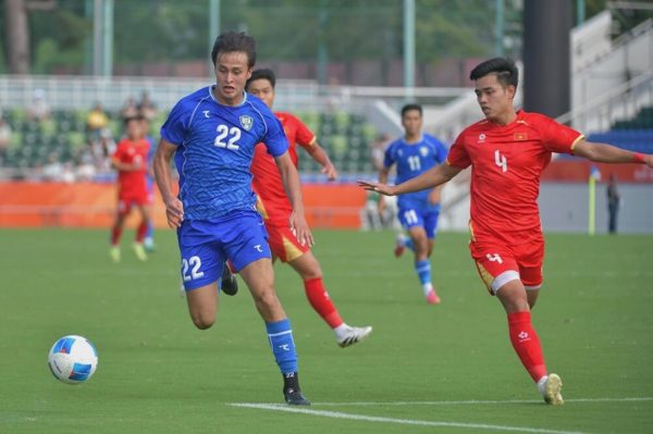 U23 Việt Nam thua U23 Uzbekistan, vẫn giành vé vào tứ kết Asiad 20