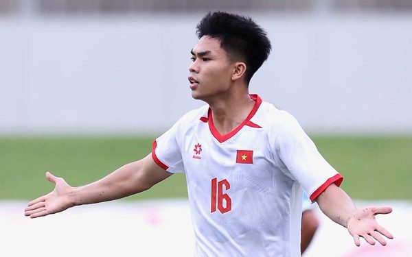U23 Việt Nam vẫn ổn dù cổ động viên cứ gọi tên Đình Bắc?