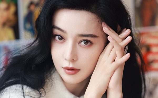 U50 Phạm Băng Băng diện đồ 'hack tuổi'