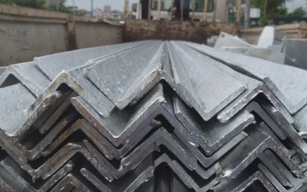 Úc xem xét kéo dài thuế chống bán phá giá với thép mạ Việt Nam