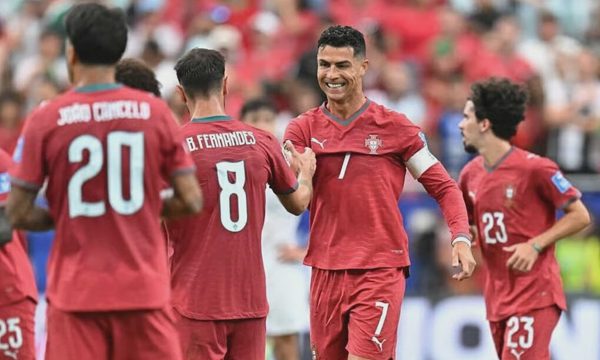 UEFA lên kế hoạch tạo 'Champions League cấp ĐTQG'