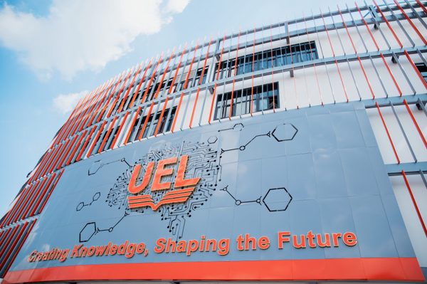 UEL khai trương Trung tâm Nghiên cứu Phát triển Chính sách, thúc đẩy hợp tác ‘3 Nhà’