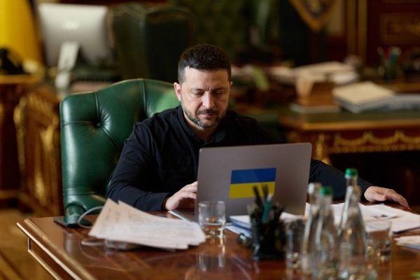 Ukraine đặt mục tiêu lớn trên tiền tuyến, Nga vẫn để ngỏ khả năng đối thoại