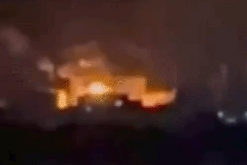 Ukraine dội 'mưa' máy bay không người lái vào Mátxcơva, nhắm trúng kho nhiên liệu quan trọng