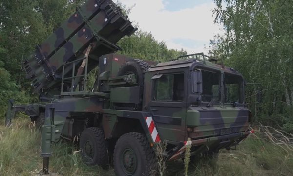 Ukraine 'phóng loạt tên lửa Patriot' để chặn đạn S-400 Nga