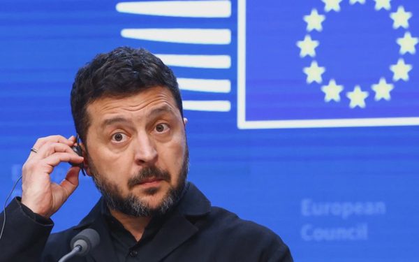 Ukraine và châu Âu mắc kẹt trong thế khó với ông Trump