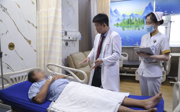Ung thư dương vật sau thời gian dài hẹp bao quy đầu