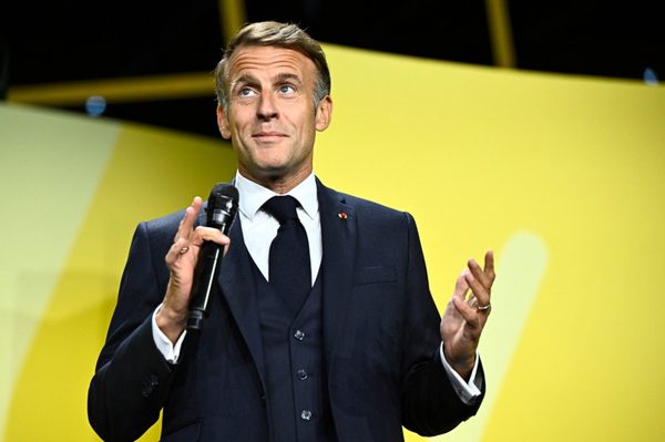 Ước mơ vực dậy nước Pháp của Tổng thống Macron sắp kết thúc trong khủng hoảng
