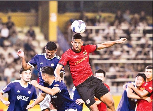 V-League: Những chiến thắng giàu cảm xúc