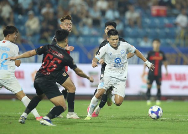 V.League: Phân hoá giàu nghèo ngày càng khốc liệt