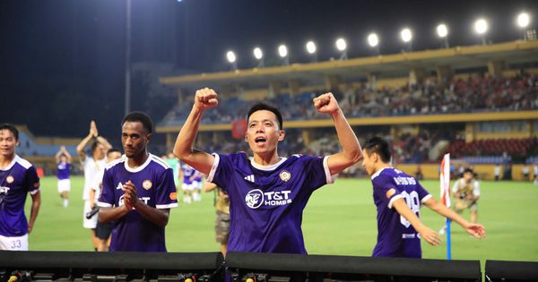 Văn Quyết rất tự hào vì Hà Nội đánh bại CLB CAHN, nói lời xúc động: ‘Tuy tôi đã lớn tuổi rồi…’