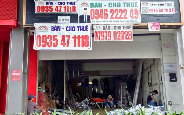 Vắng bóng lướt sóng dù bất động sản hạ giá 5 - 20%, người mua ngập ngừng vì lãi suất