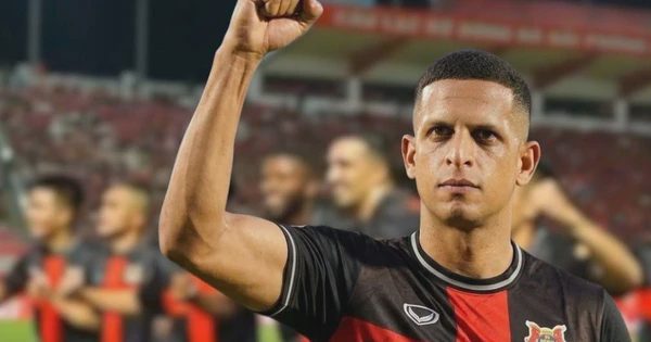 Vắng Hoàng Đức và Tài Lộc, Ninh Bình vẫn thắng đậm Hải Phòng: Lucao cực hay, lập hat-trick vào lưới đội bóng cũ