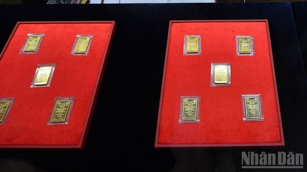 Vàng tiếp tục ghi nhận tuần giảm giá, chuyên gia vẫn lạc quan bất chấp kỳ vọng FED tăng lãi suất