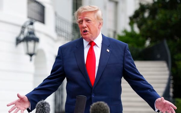 Vấp phải phản ứng, ông Trump 'nói lại' về vụ phát trực tiếp cảnh xử bắn tử tù