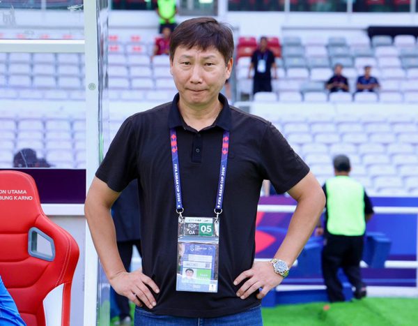VCK Asian Cup 2027: Quyết tương lai ông Kim Sang-sik và VFF?