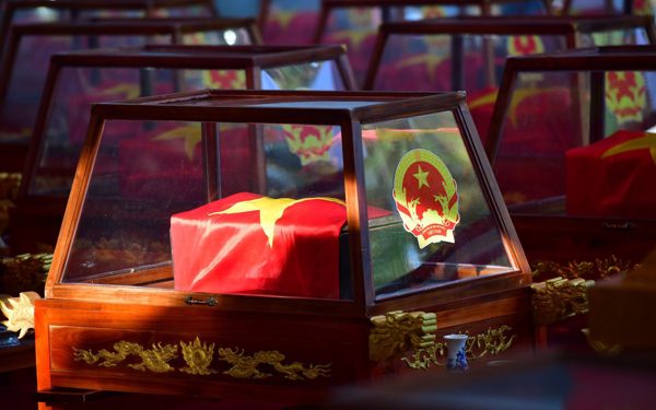 Về với vòng tay đồng đội, đợi một ngày được gọi đúng tên anh