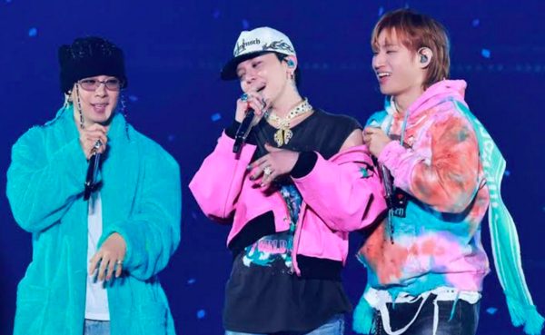 Vé xem concert BIGBANG bị hét giá, lightstick cho thuê đắt đỏ