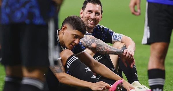 Vé xem trận chia tay Messi đắt nhất trong lịch sử bóng đá Argentina
