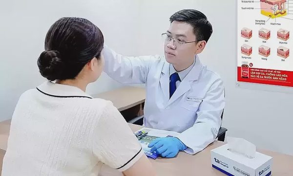 Vết thâm sau mụn mất bao lâu mới hết?