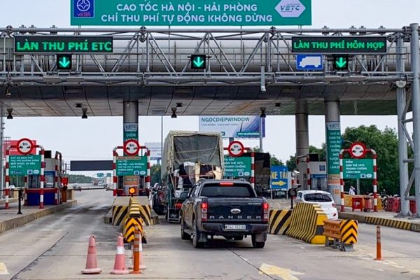 VETC, ePass thu 6.600 đồng/tháng: Không thể mặc nhiên coi ‘im lặng là đồng ý’
