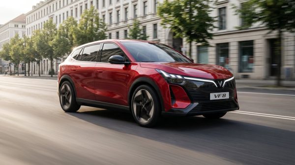 VF 8 thế hệ mới nâng cấp toàn diện để thiết lập 'chuẩn D-SUV mới'