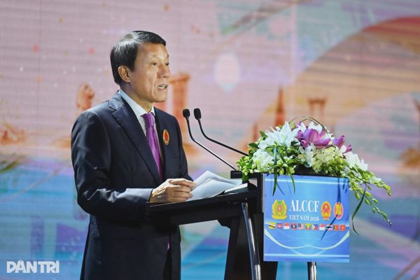 "Vì một ASEAN thượng tôn pháp luật và không có tội phạm truy nã"