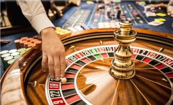 Vi phạm đặt cược, trò chơi có thưởng bị phạt đến 200 triệu đồng