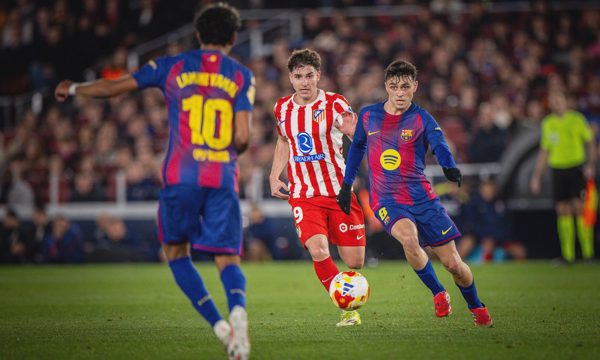 Vì sao Atletico từ chối bán Alvarez cho Barca?