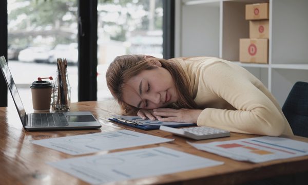 Vì sao đi làm lại sau kỳ nghỉ vẫn mệt mỏi?