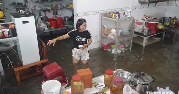 Vì sao gần 30 căn nhà ở TP.HCM ngập từ tối đến sáng? Phường giải thích