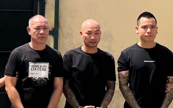 Vì sao giang hồ 'Dũng trọc Hà Đông', YouTuber 'Thật Mạnh' bị khởi tố?