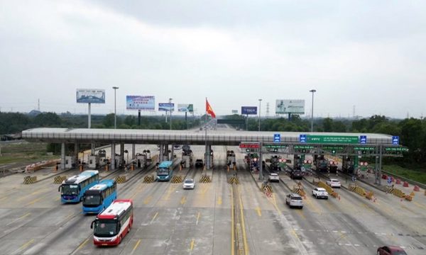Vì sao Hải Phòng đề xuất giảm phí ô tô trên cao tốc Hà Nội- Hải Phòng?
