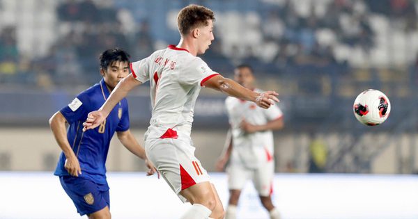 Vì sao hàng tấn công đội tuyển Việt Nam bế tắc trước Thái Lan?