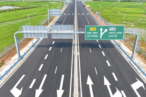 Vì sao Hưng Yên mới giải ngân hơn 26% vốn được giao tại dự án cao tốc Ninh Bình - Hải Phòng?