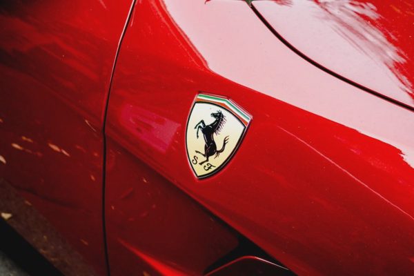 Vì sao màu đỏ trở thành biểu tượng của Ferrari?