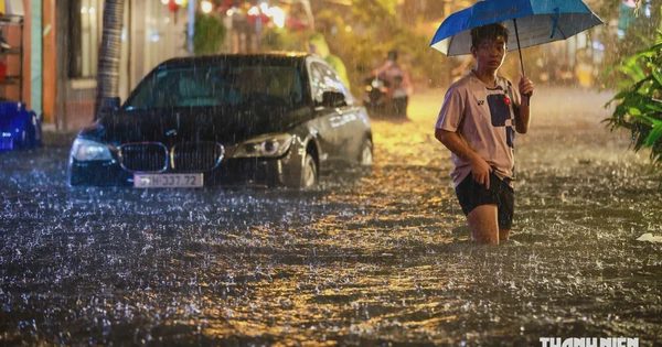 Vì sao Nam bộ và Trung bộ mưa lớn dồn dập?