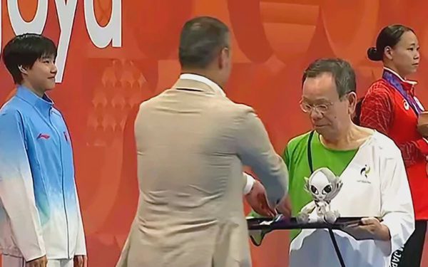 Vì sao Nhật Bản không dùng tình nguyện viên Asiad trẻ đẹp như Trung Quốc?