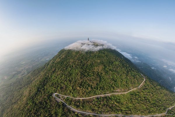 Vì sao nhiều người đi lạc dù núi Bà Đen chỉ cao 986 m?